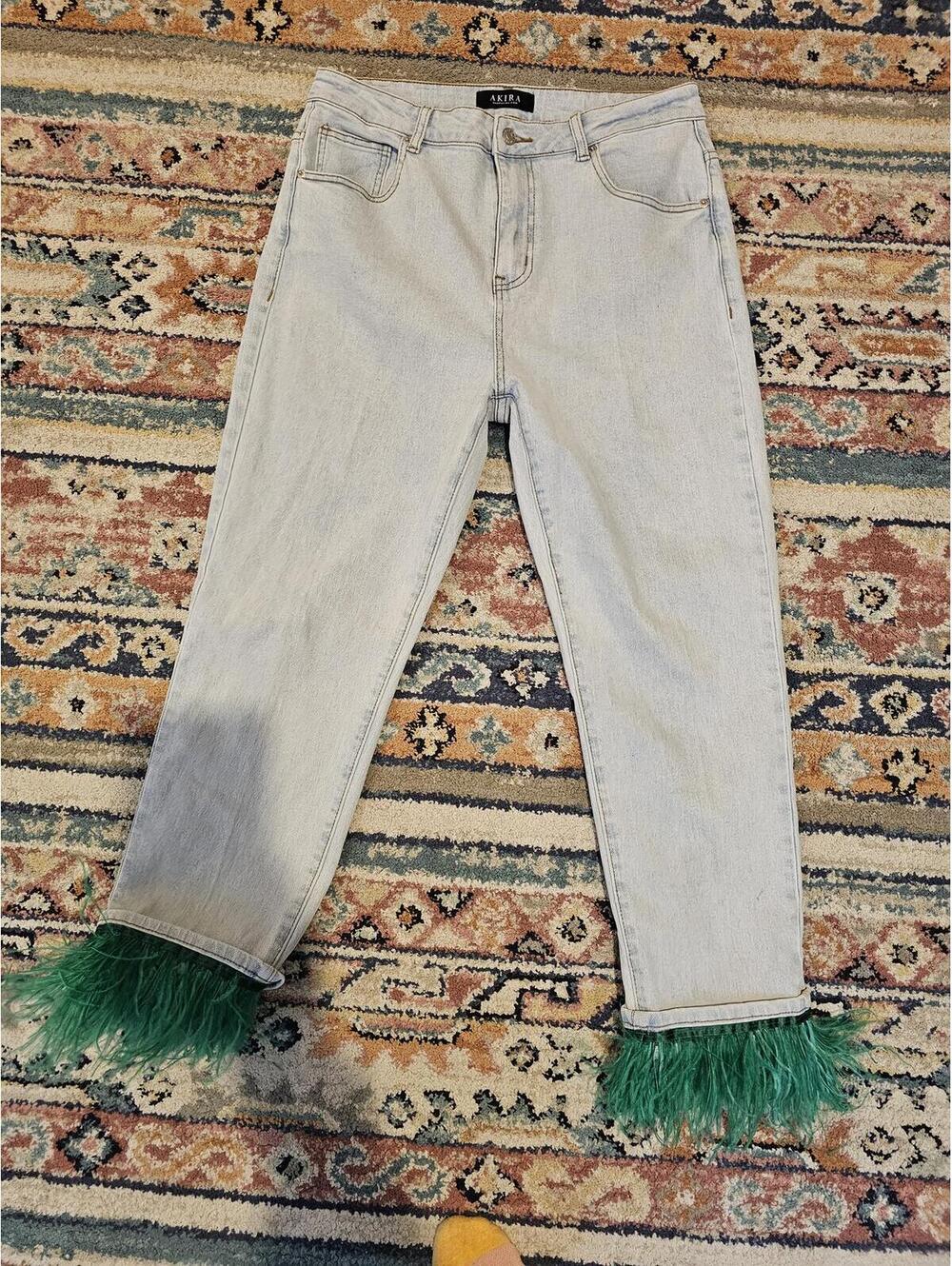 AKIRA Jeans Light Wash Denim Womens Size 13 (W30) Feathers
